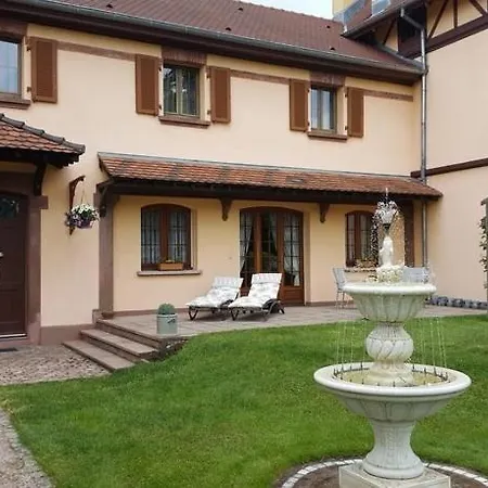 La Demeure Flieg Bed & Breakfast 3*